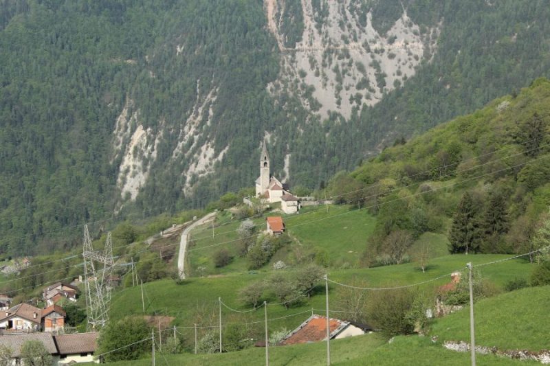 311 la via Di&nbsp;Schenèr